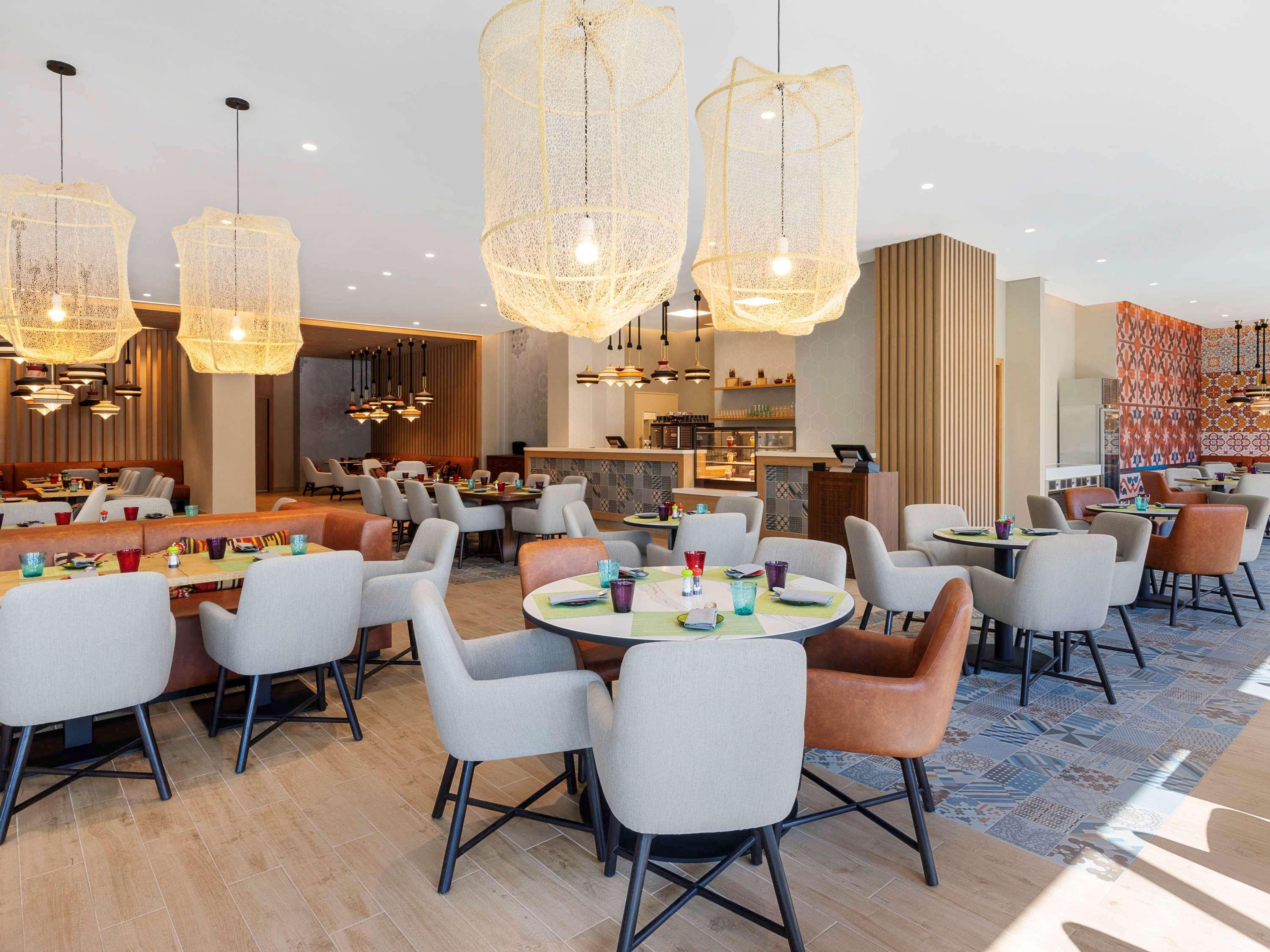 Aparthotel Adagio Dubai Deira Dış mekan fotoğraf